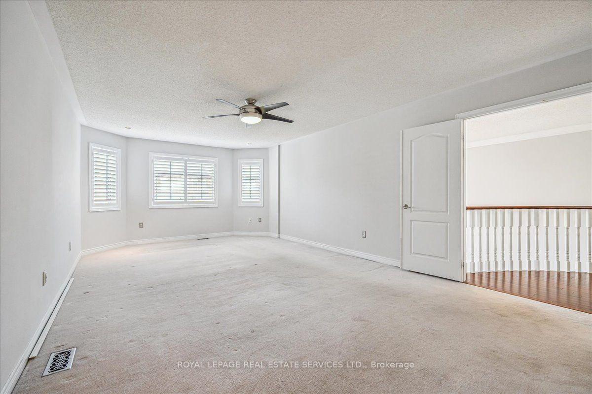 Photo 29 of 54 Stonebrook Crescent, Halton Hills, Georgetown — HOMEH