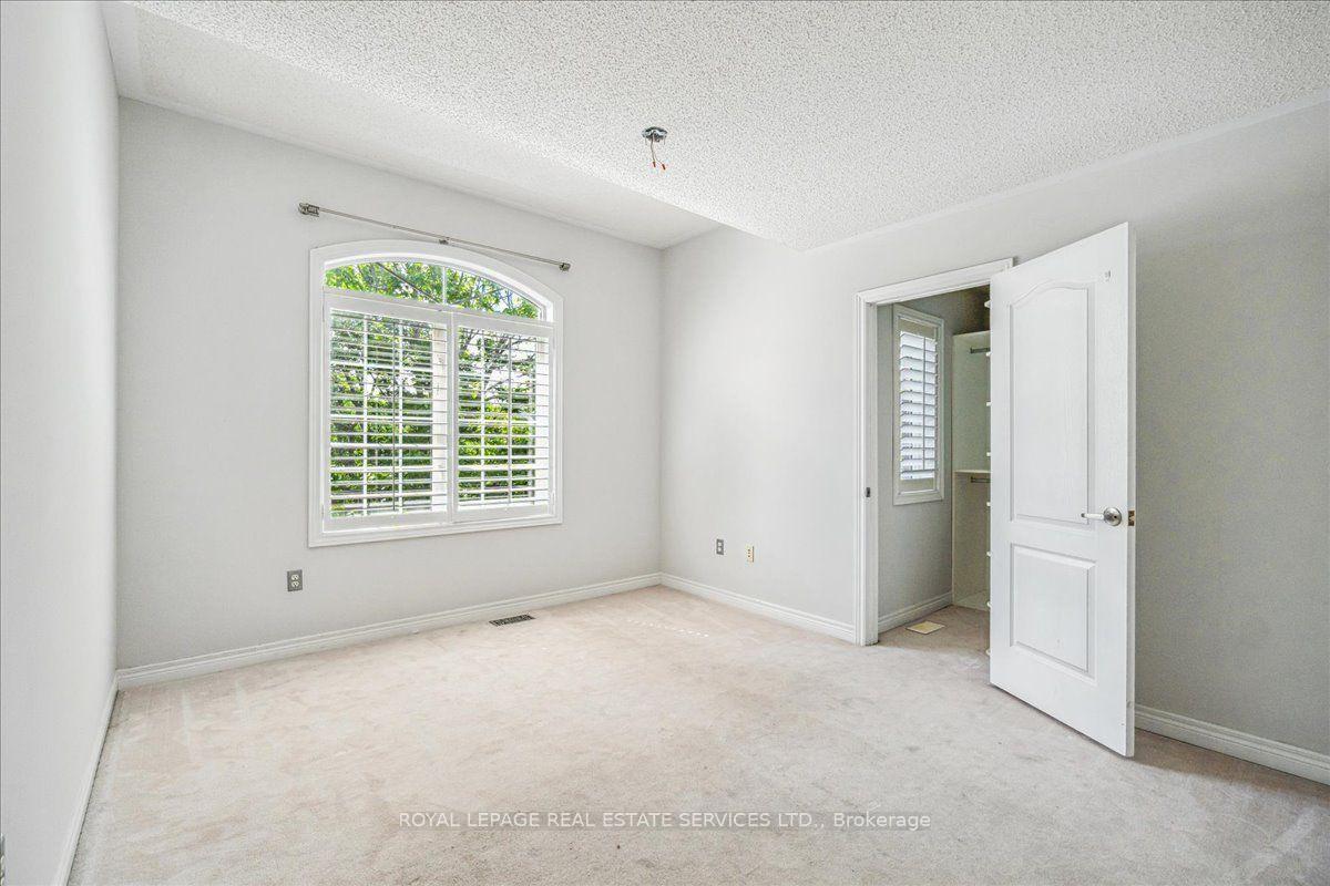 Photo 44 of 54 Stonebrook Crescent, Halton Hills, Georgetown — HOMEH