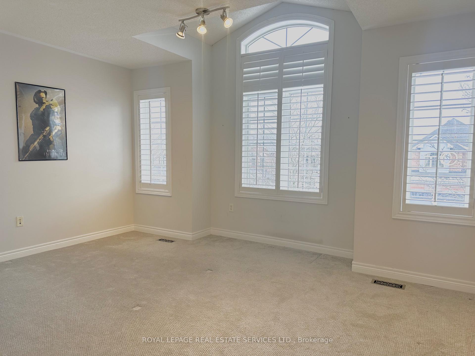 Photo 35 of 54 Stonebrook Crescent, Halton Hills, Georgetown — HOMEH