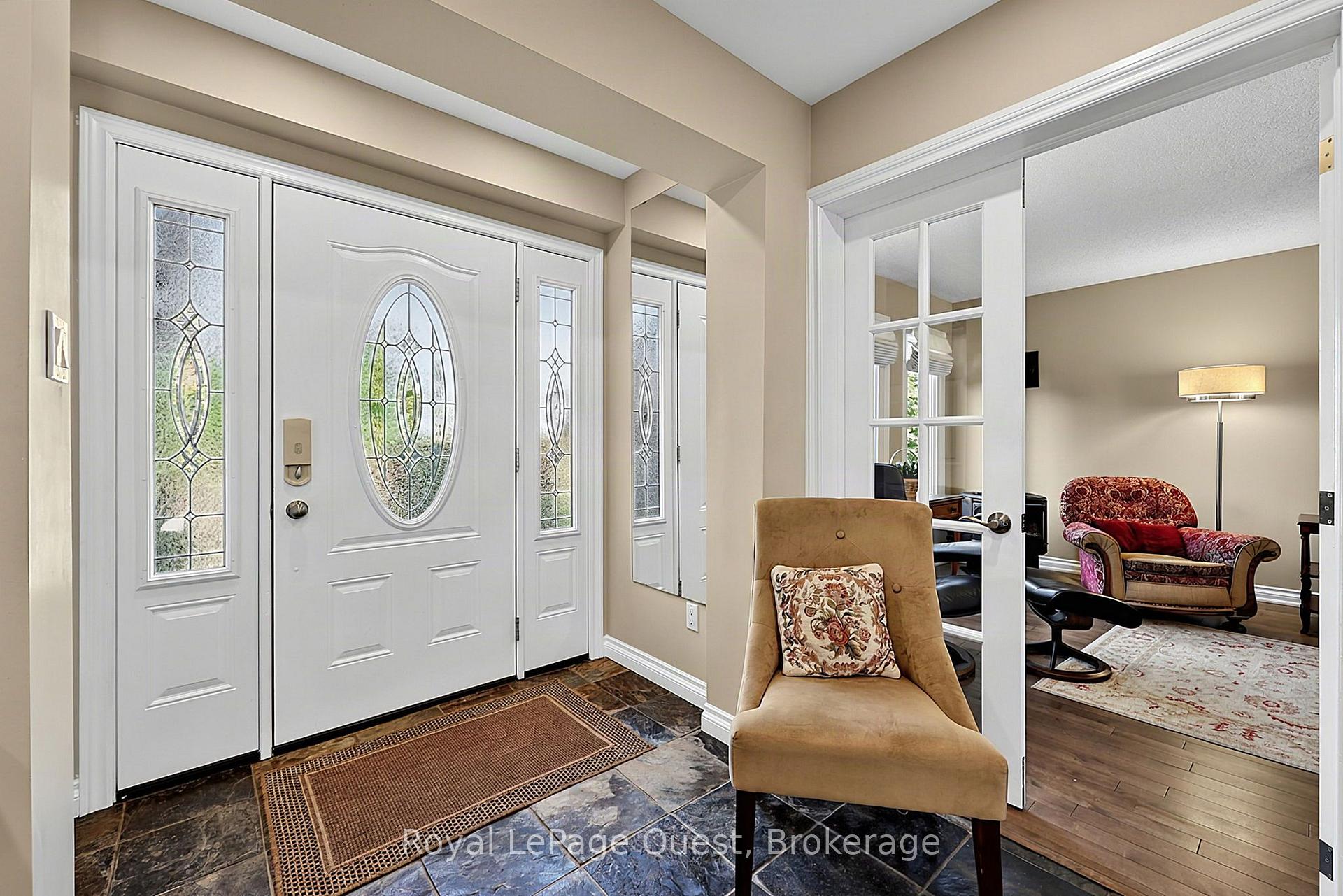 Photo 6 of 44 Trillium Crescent, Barrie, Allandale — HOMEH