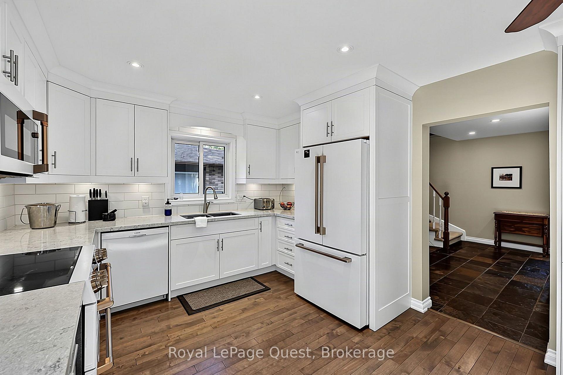 Photo 13 of 44 Trillium Crescent, Barrie, Allandale — HOMEH
