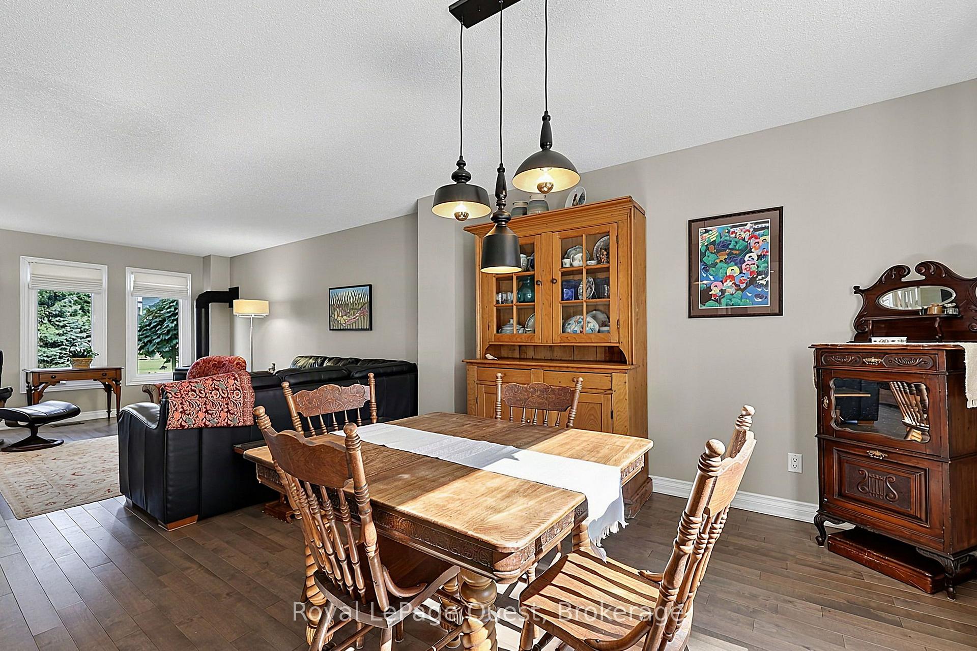 Photo 22 of 44 Trillium Crescent, Barrie, Allandale — HOMEH