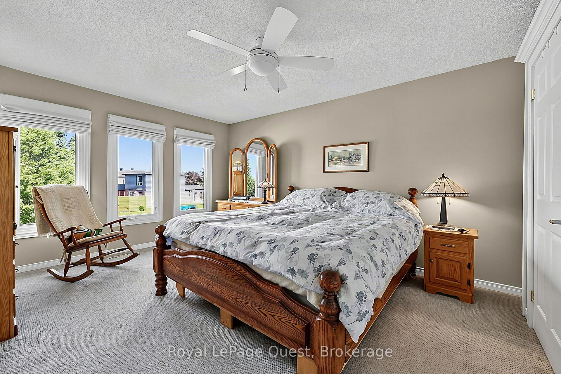 Photo 30 of 44 Trillium Crescent, Barrie, Allandale — HOMEH