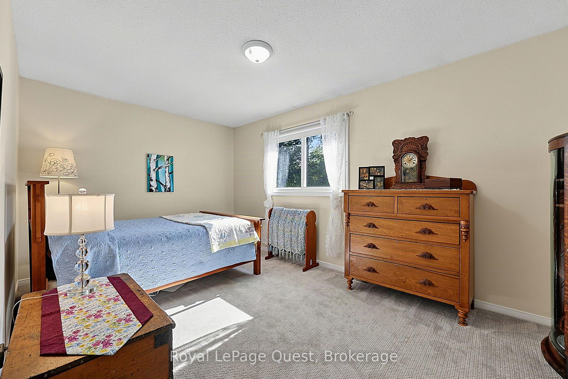 Photo 33 of 44 Trillium Crescent, Barrie, Allandale — HOMEH