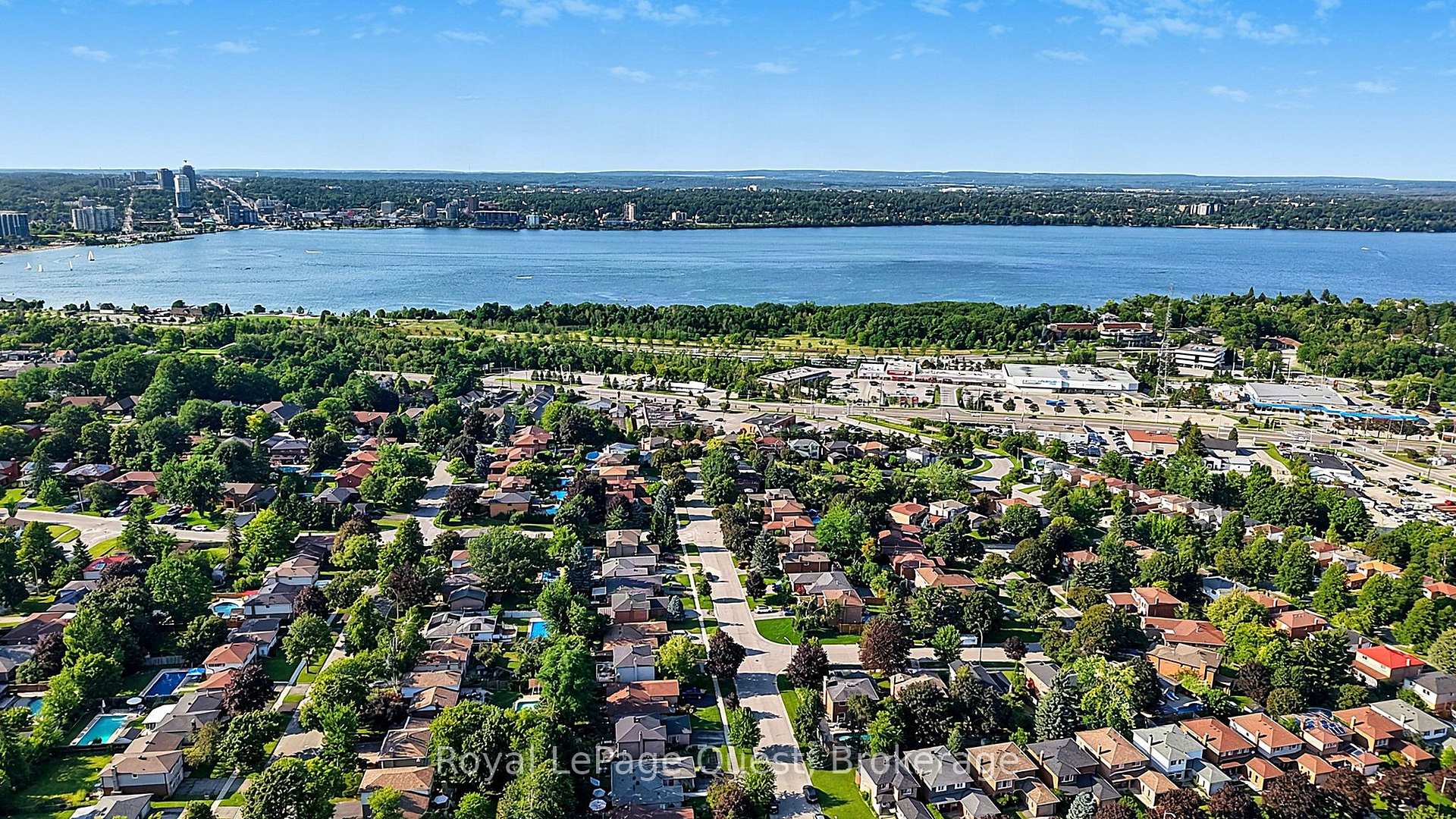 Photo 46 of 44 Trillium Crescent, Barrie, Allandale — HOMEH