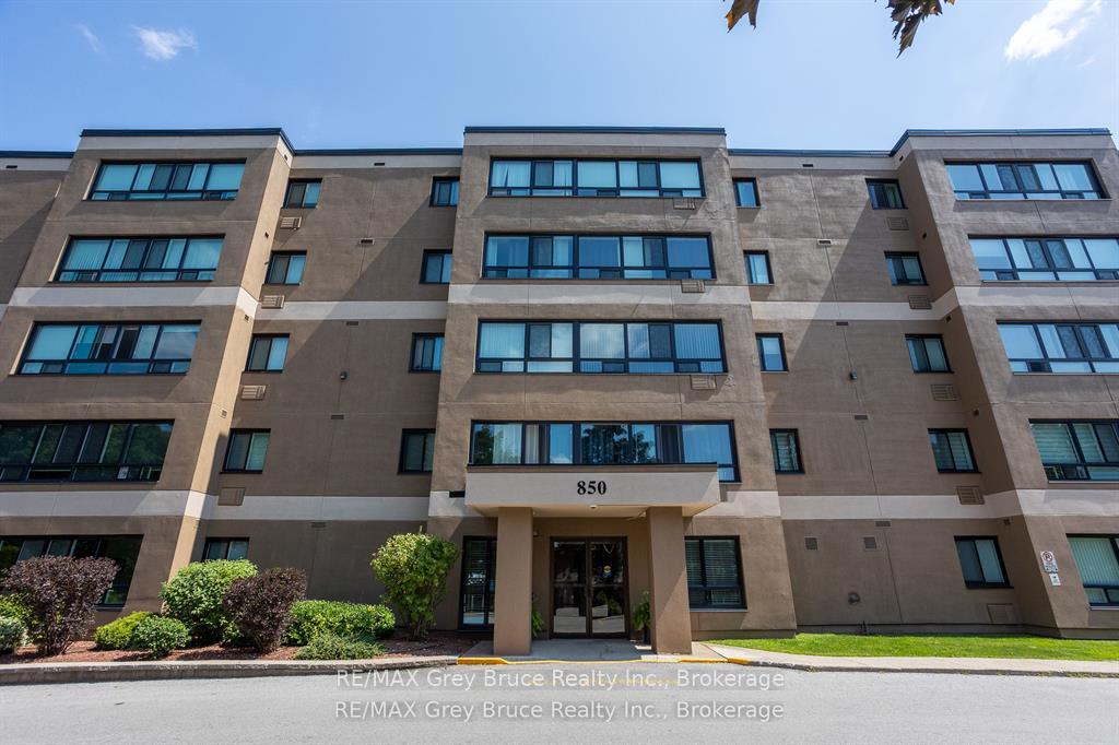 Front of Unit 502, 850 6th Street E