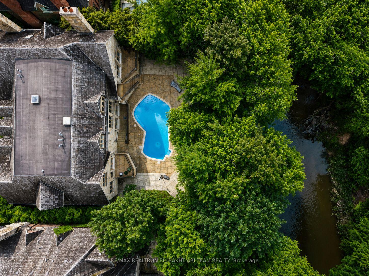 Photo 1 of 14 St Margarets Drive, North York, Bridle Path-Sunnybrook-York Mills — HOMEH