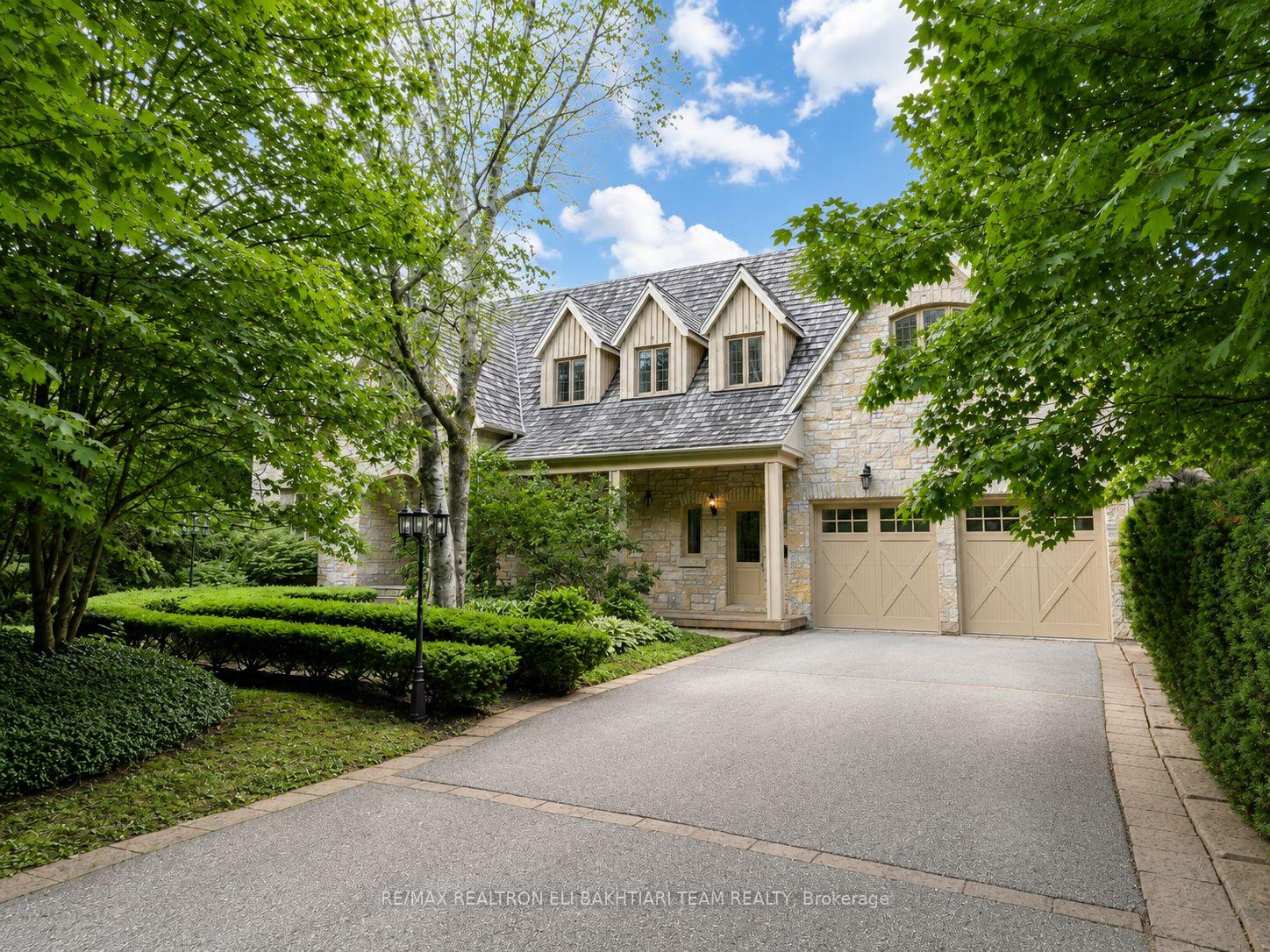 Photo 7 of 14 St Margarets Drive, North York, Bridle Path-Sunnybrook-York Mills — HOMEH