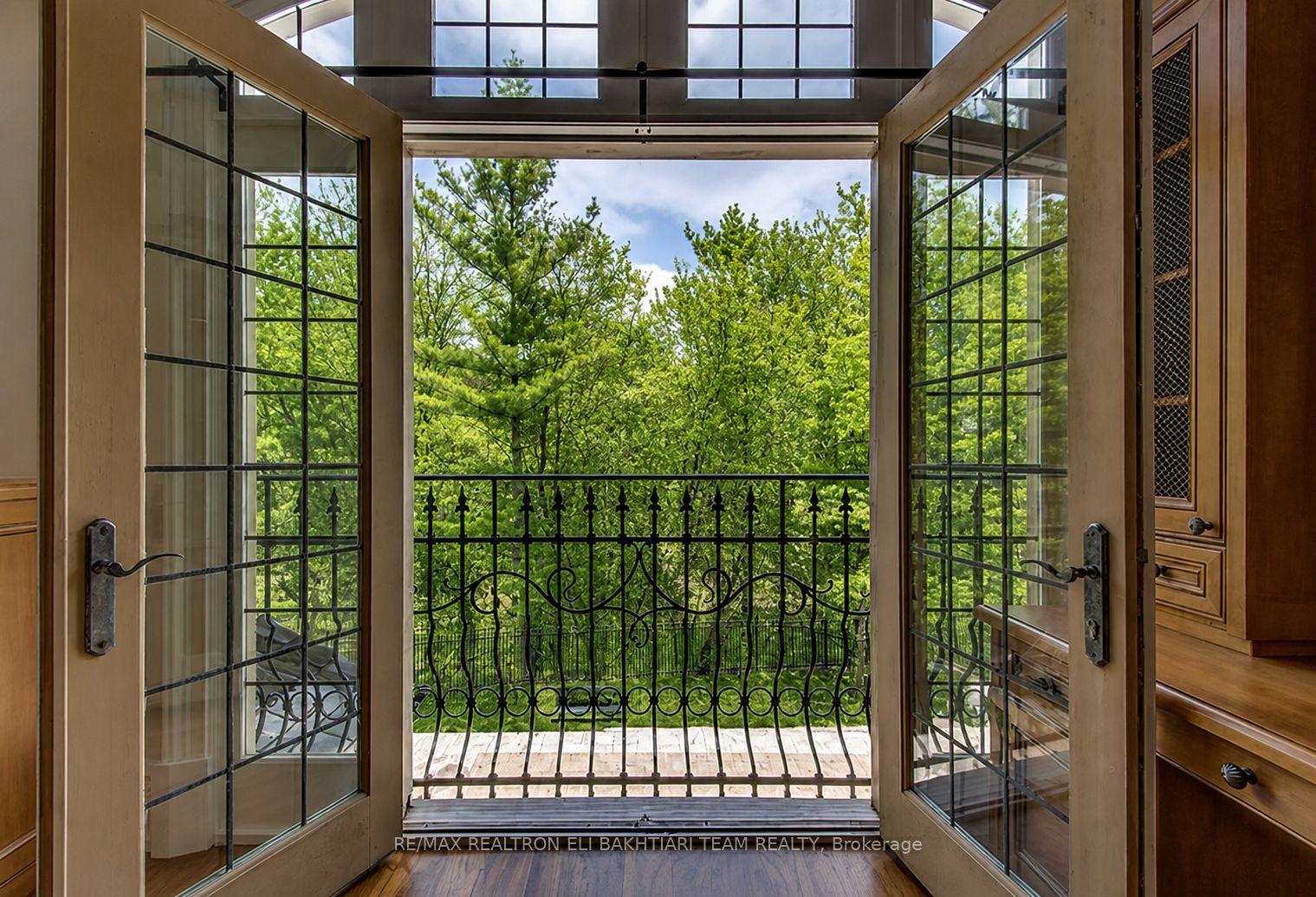 Photo 32 of 14 St Margarets Drive, North York, Bridle Path-Sunnybrook-York Mills — HOMEH