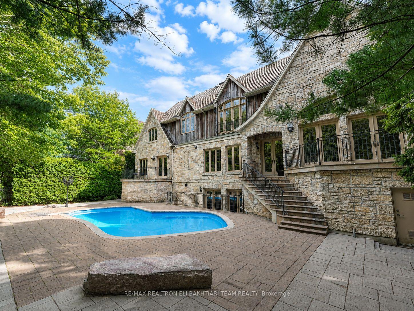 Photo 42 of 14 St Margarets Drive, North York, Bridle Path-Sunnybrook-York Mills — HOMEH