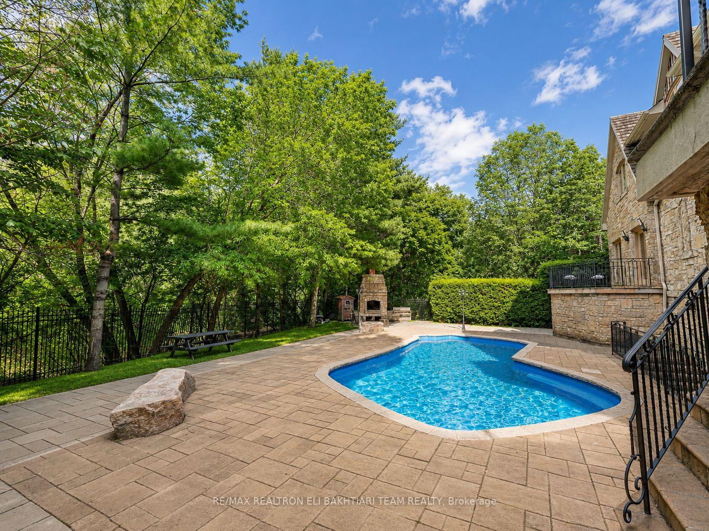 Photo 43 of 14 St Margarets Drive, North York, Bridle Path-Sunnybrook-York Mills — HOMEH