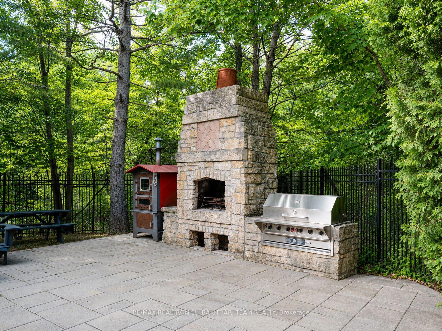 Photo 46 of 14 St Margarets Drive, North York, Bridle Path-Sunnybrook-York Mills — HOMEH
