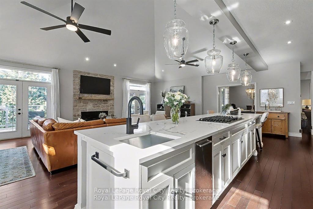 Photo 12 of 8 Zaduk Place, Guelph, Kortright East — HOMEH