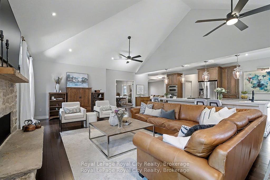 Photo 15 of 8 Zaduk Place, Guelph, Kortright East — HOMEH