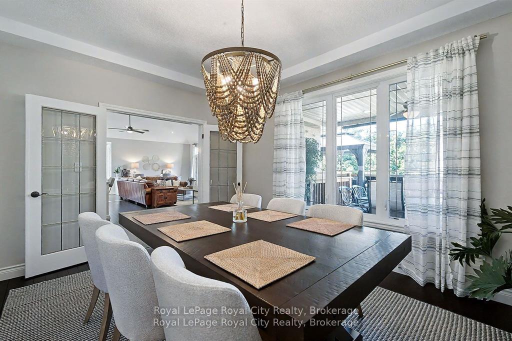 Photo 17 of 8 Zaduk Place, Guelph, Kortright East — HOMEH
