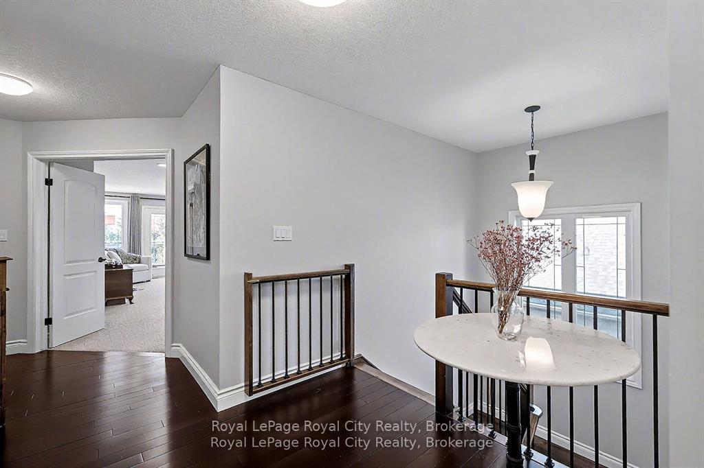 Photo 18 of 8 Zaduk Place, Guelph, Kortright East — HOMEH
