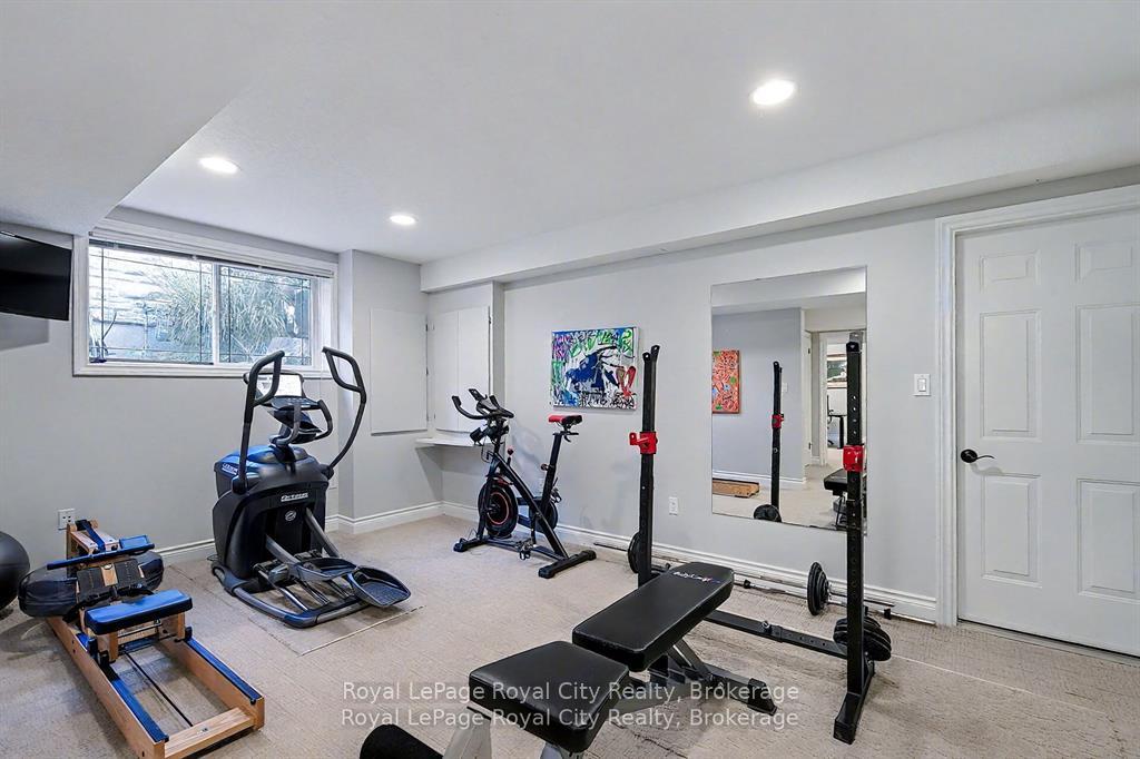 Photo 29 of 8 Zaduk Place, Guelph, Kortright East — HOMEH