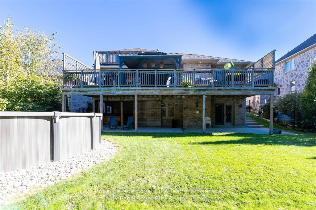 Photo 37 of 8 Zaduk Place, Guelph, Kortright East — HOMEH