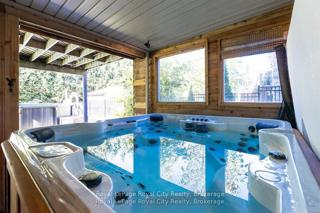 Photo 38 of 8 Zaduk Place, Guelph, Kortright East — HOMEH