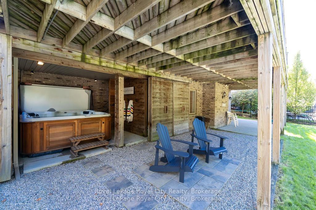 Photo 39 of 8 Zaduk Place, Guelph, Kortright East — HOMEH