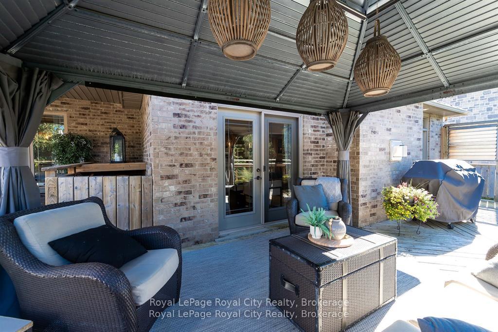 Photo 43 of 8 Zaduk Place, Guelph, Kortright East — HOMEH