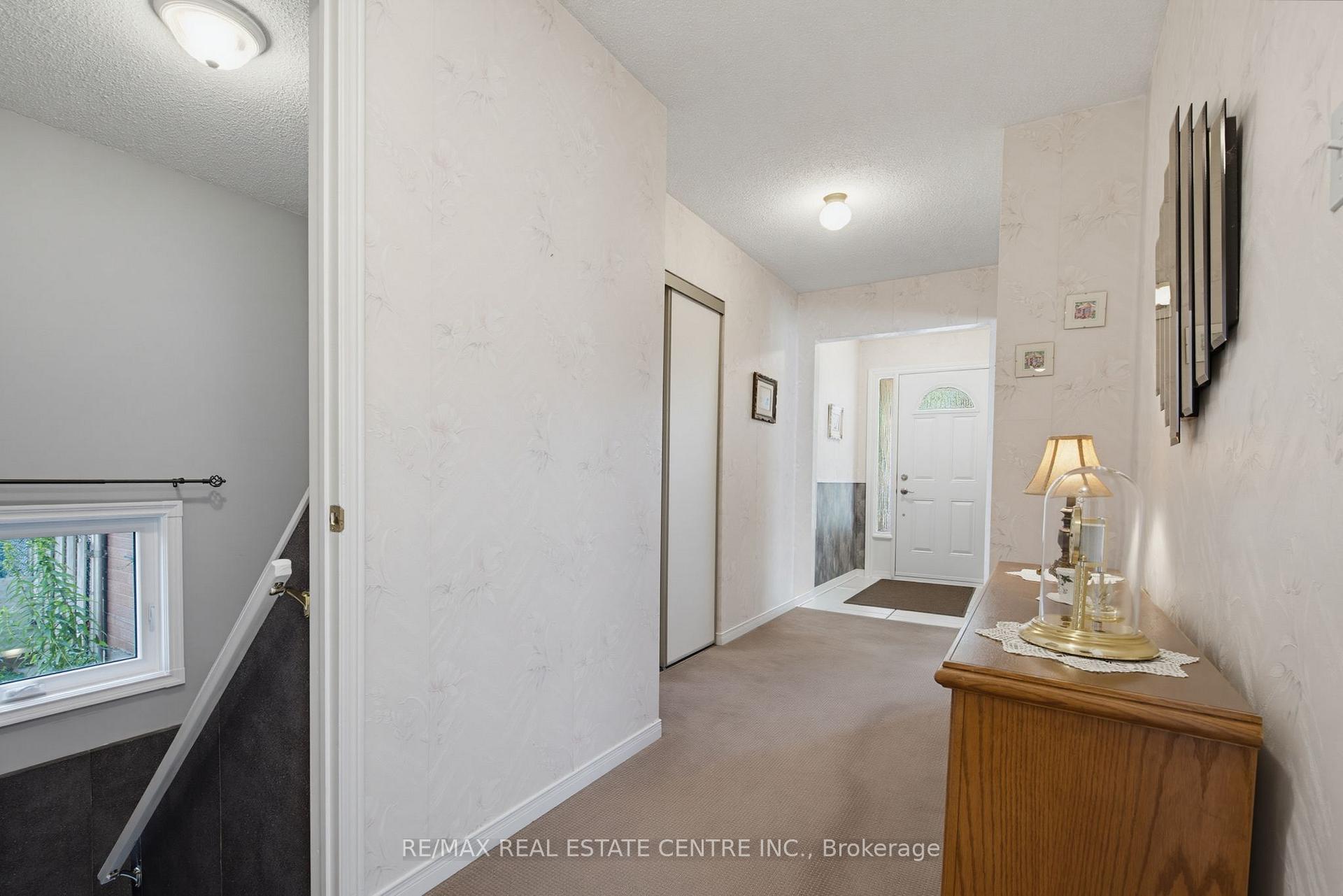 Photo 11 of 310 Bailey Drive, Orangeville — HOMEH