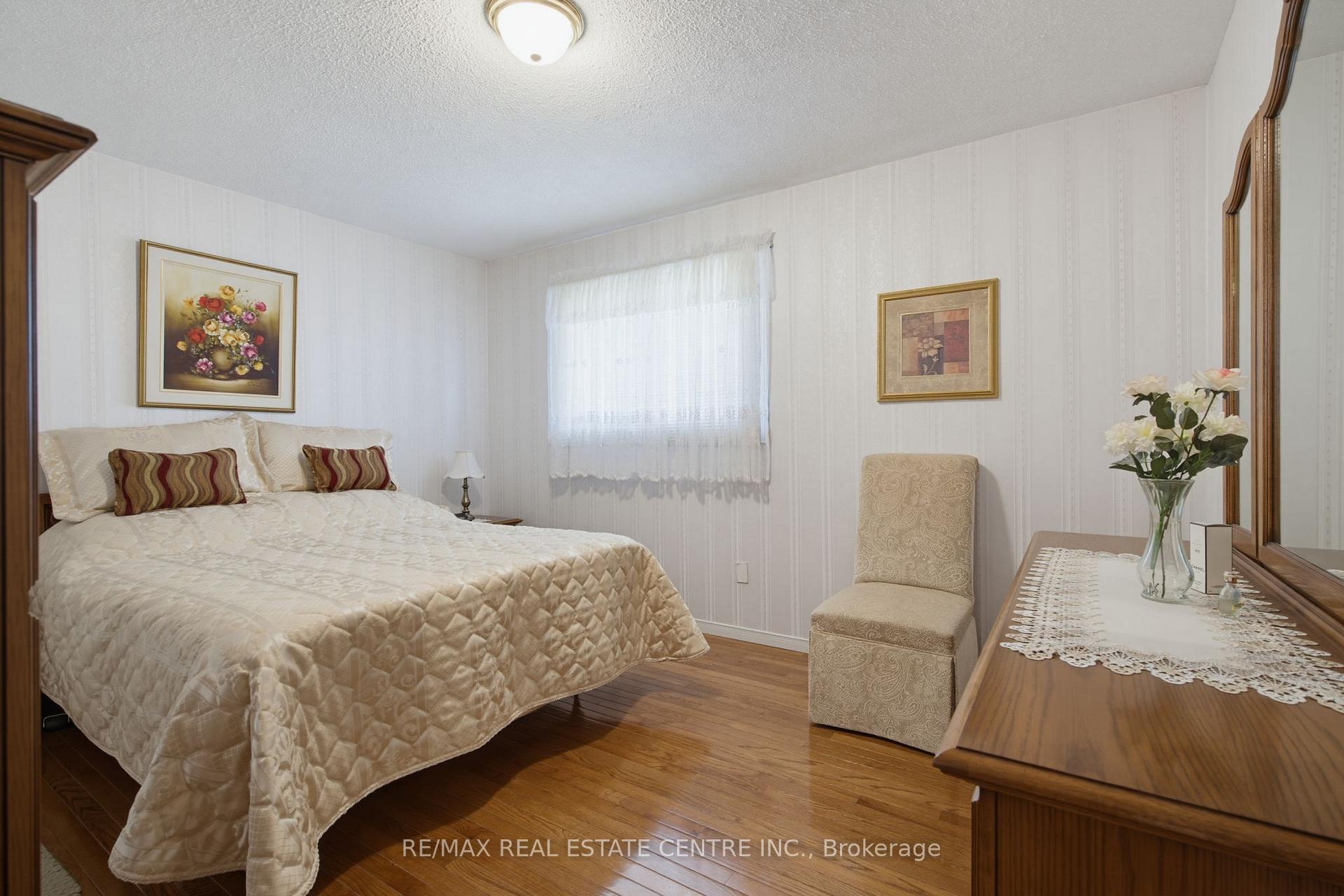 Photo 15 of 310 Bailey Drive, Orangeville — HOMEH