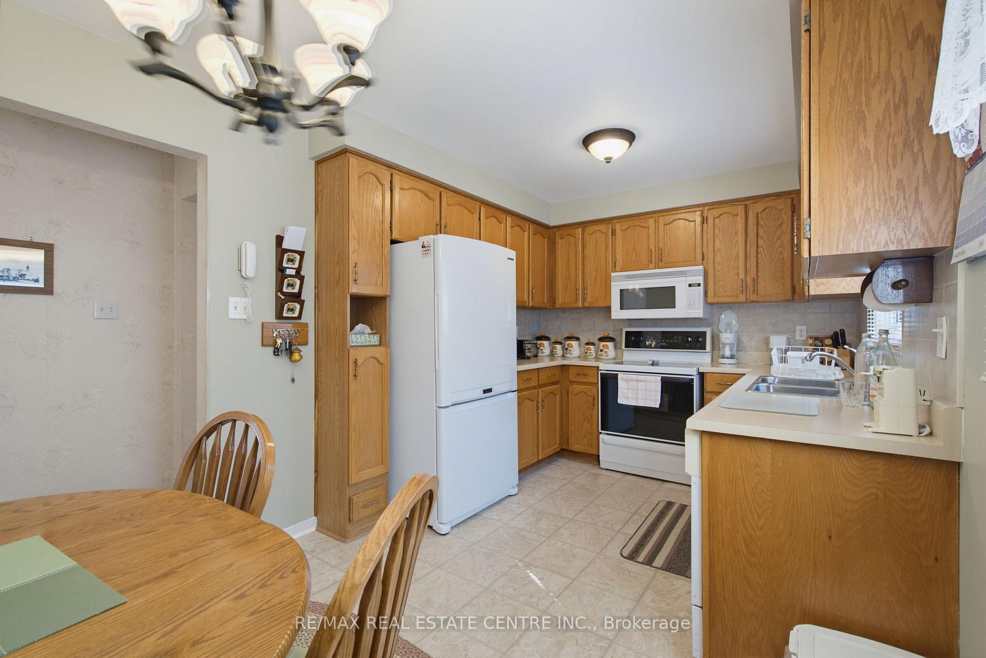 Photo 19 of 310 Bailey Drive, Orangeville — HOMEH