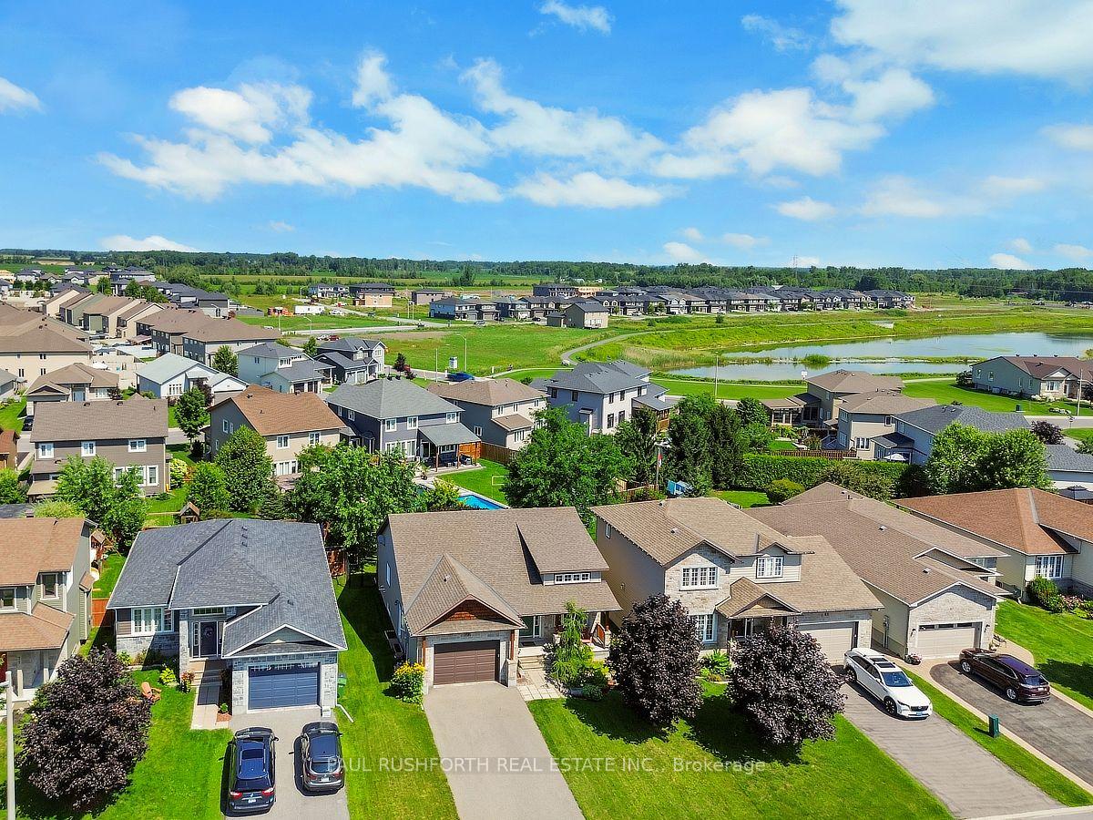 Photo 5 of 79 Settlement Lane, Russell, Village of Russell — HOMEH