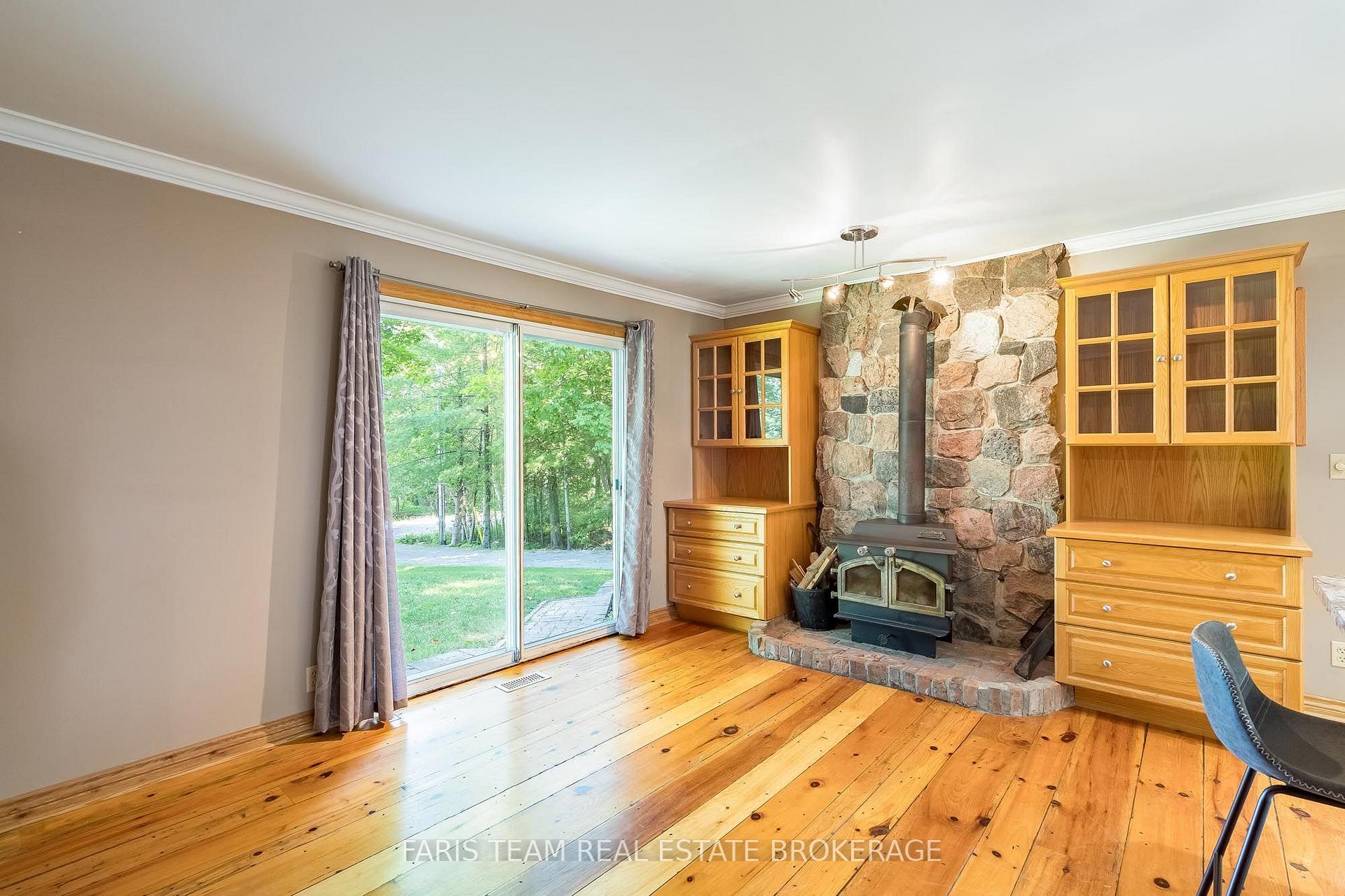 Photo 23 of 2554 Champlain Road, Tiny, Rural Tiny — HOMEH
