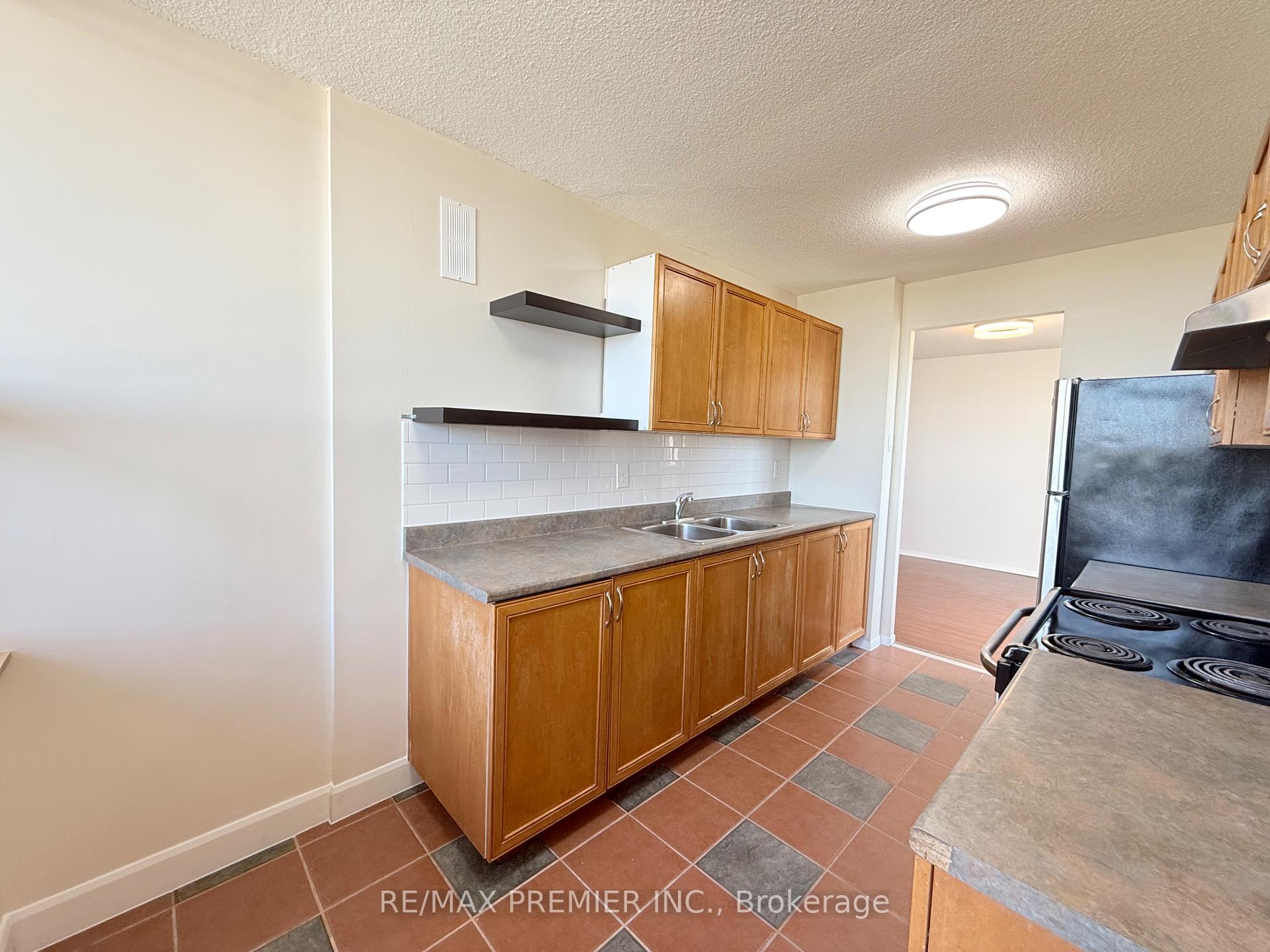 Photo 27 of Unit 1011, 15 Kensington Road, Brampton, Queen Street Corridor — HOMEH