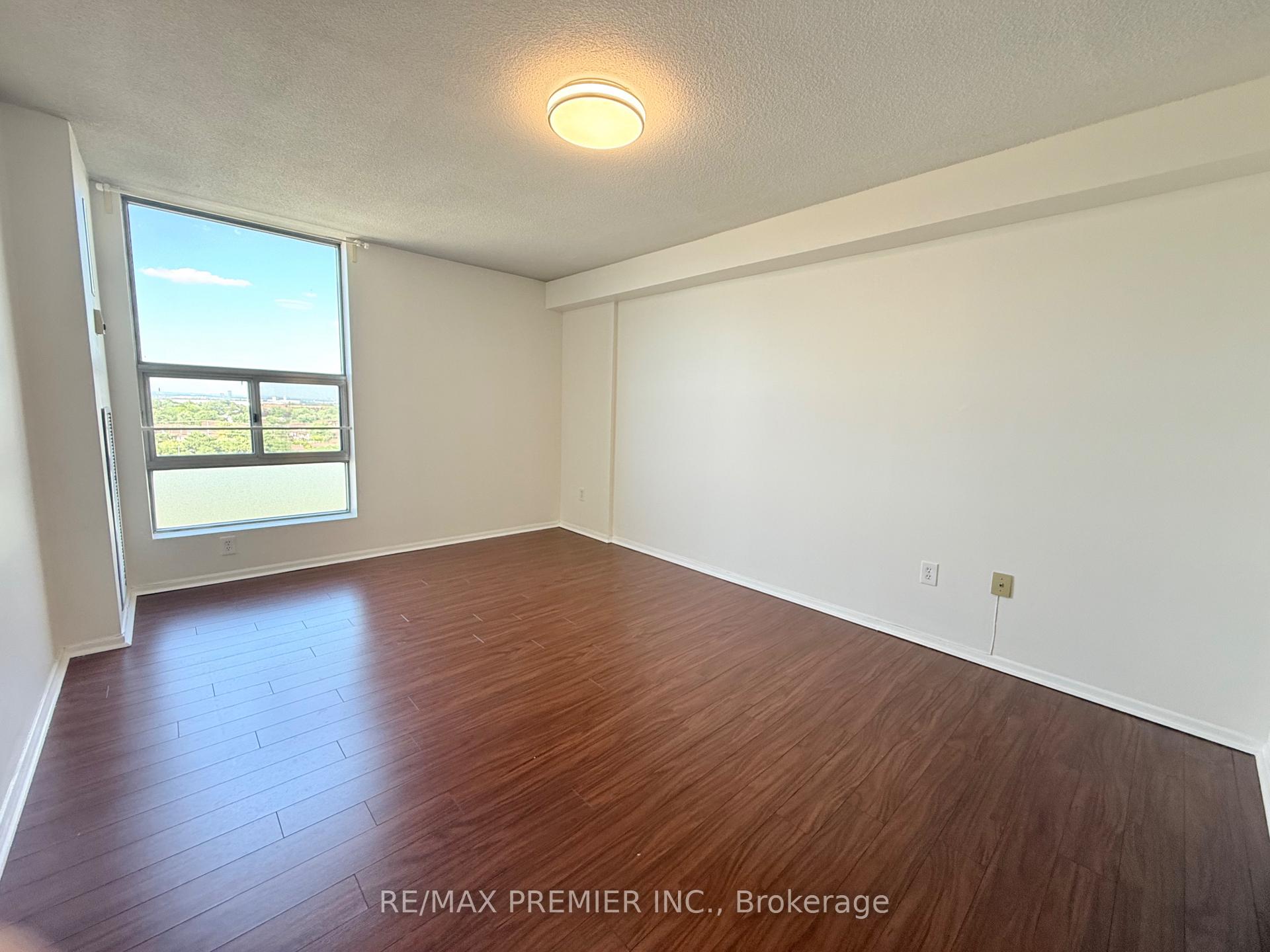 Photo 31 of Unit 1011, 15 Kensington Road, Brampton, Queen Street Corridor — HOMEH