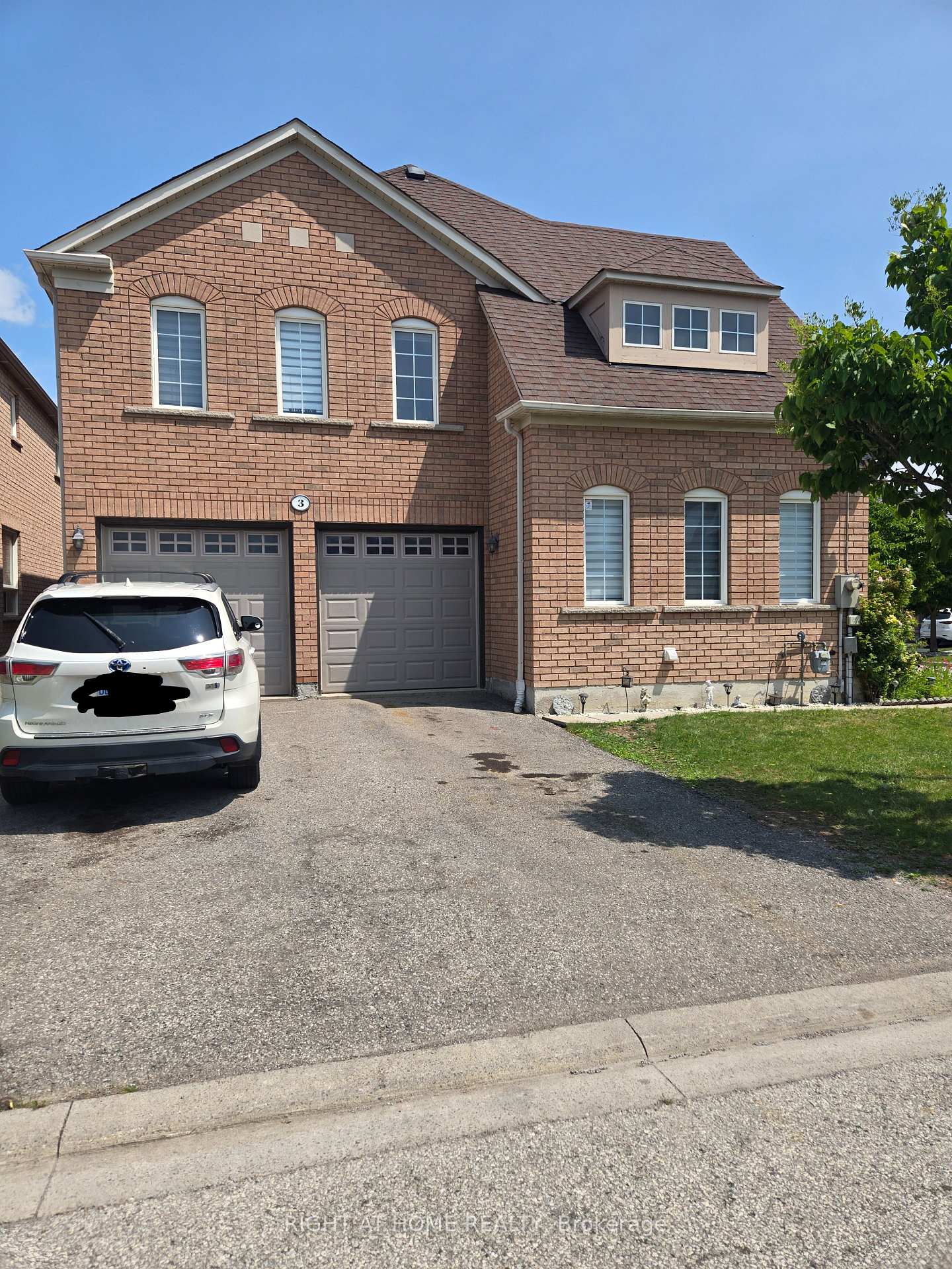 Photo 2 of 3 Wainwright Drive, Ajax, Northwest Ajax — HOMEH