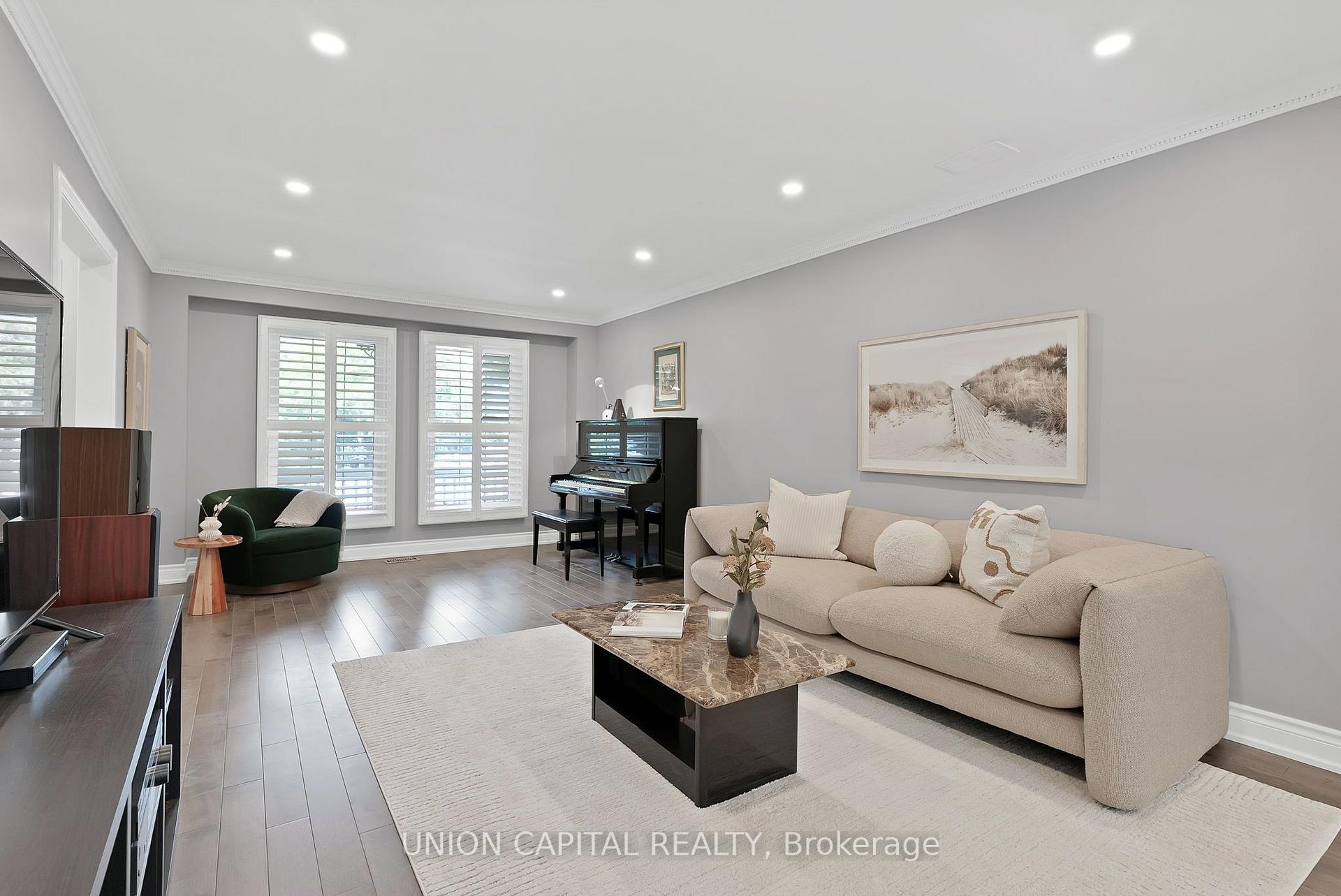 Photo 5 of 35 McCarty Crescent, Markham, Markham Village — HOMEH