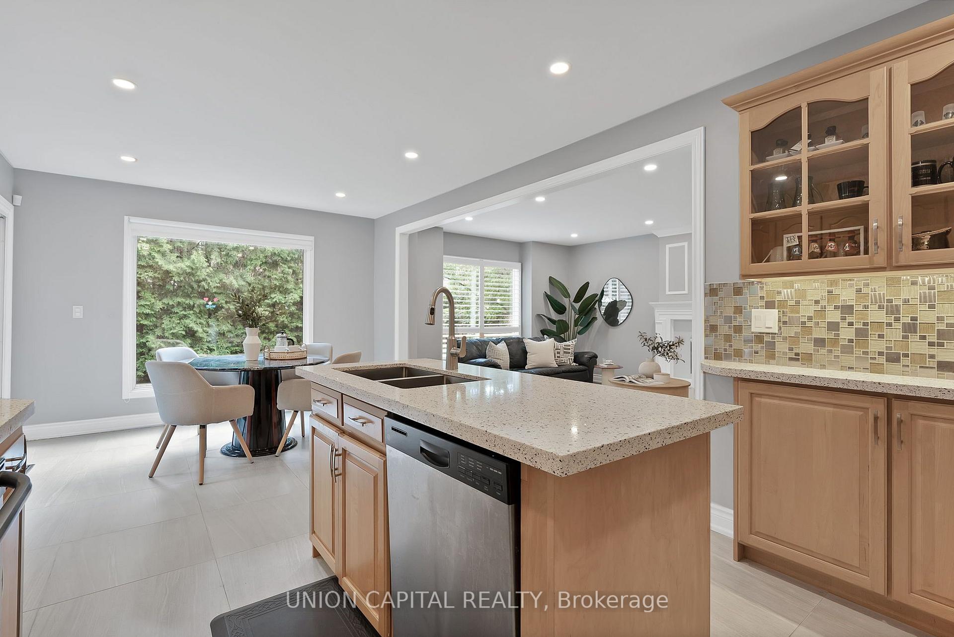 Photo 14 of 35 McCarty Crescent, Markham, Markham Village — HOMEH