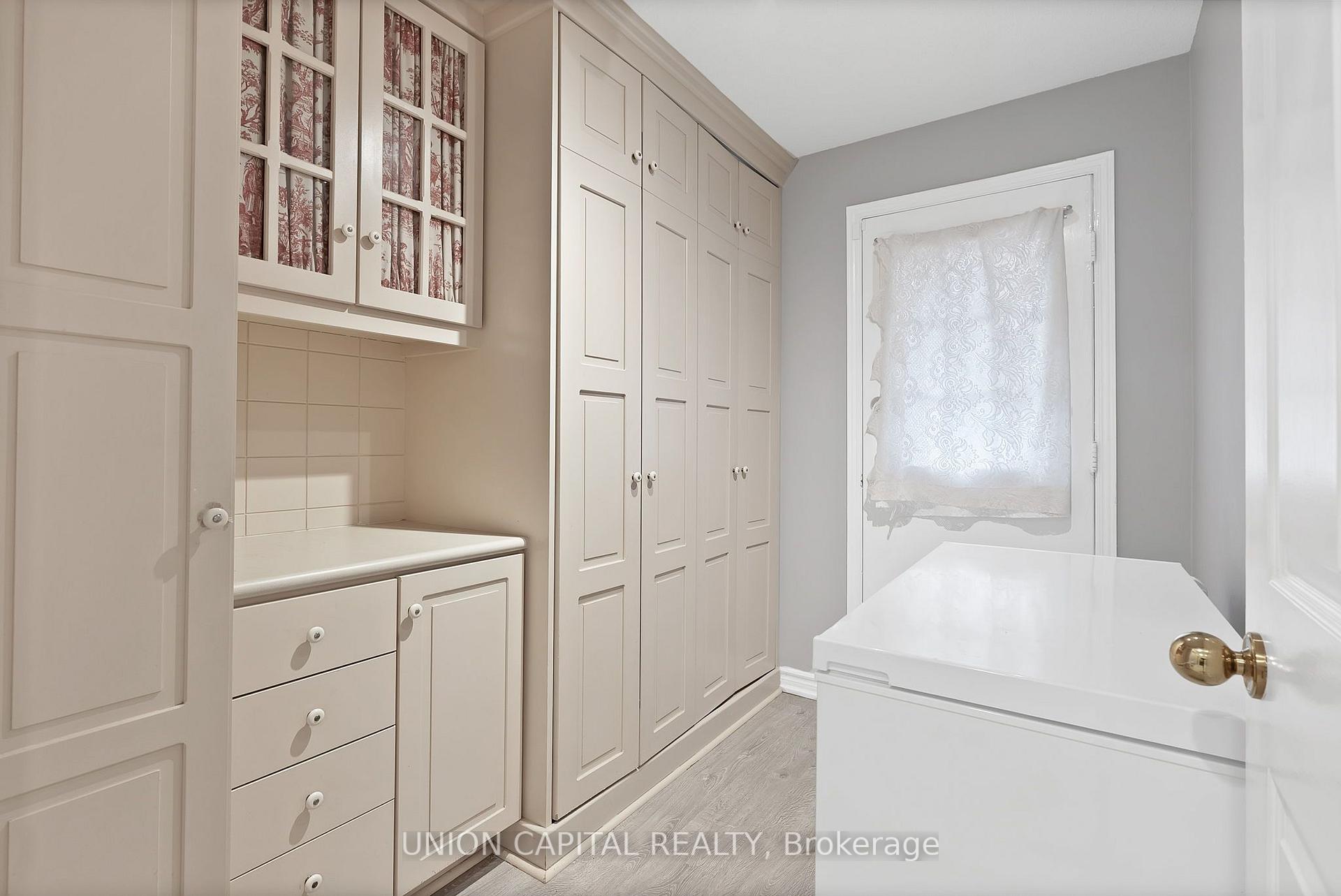 Photo 18 of 35 McCarty Crescent, Markham, Markham Village — HOMEH