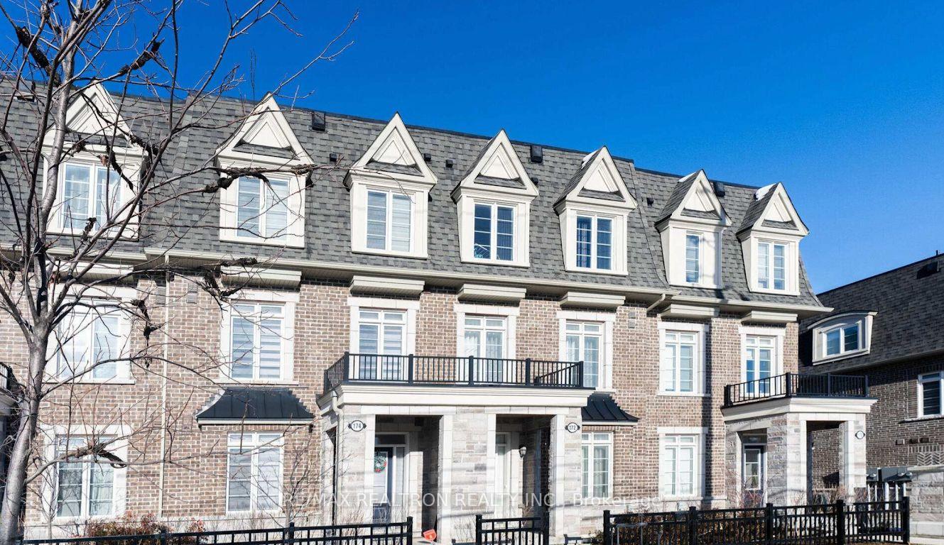 Front of 172 Elgin Mills Road W