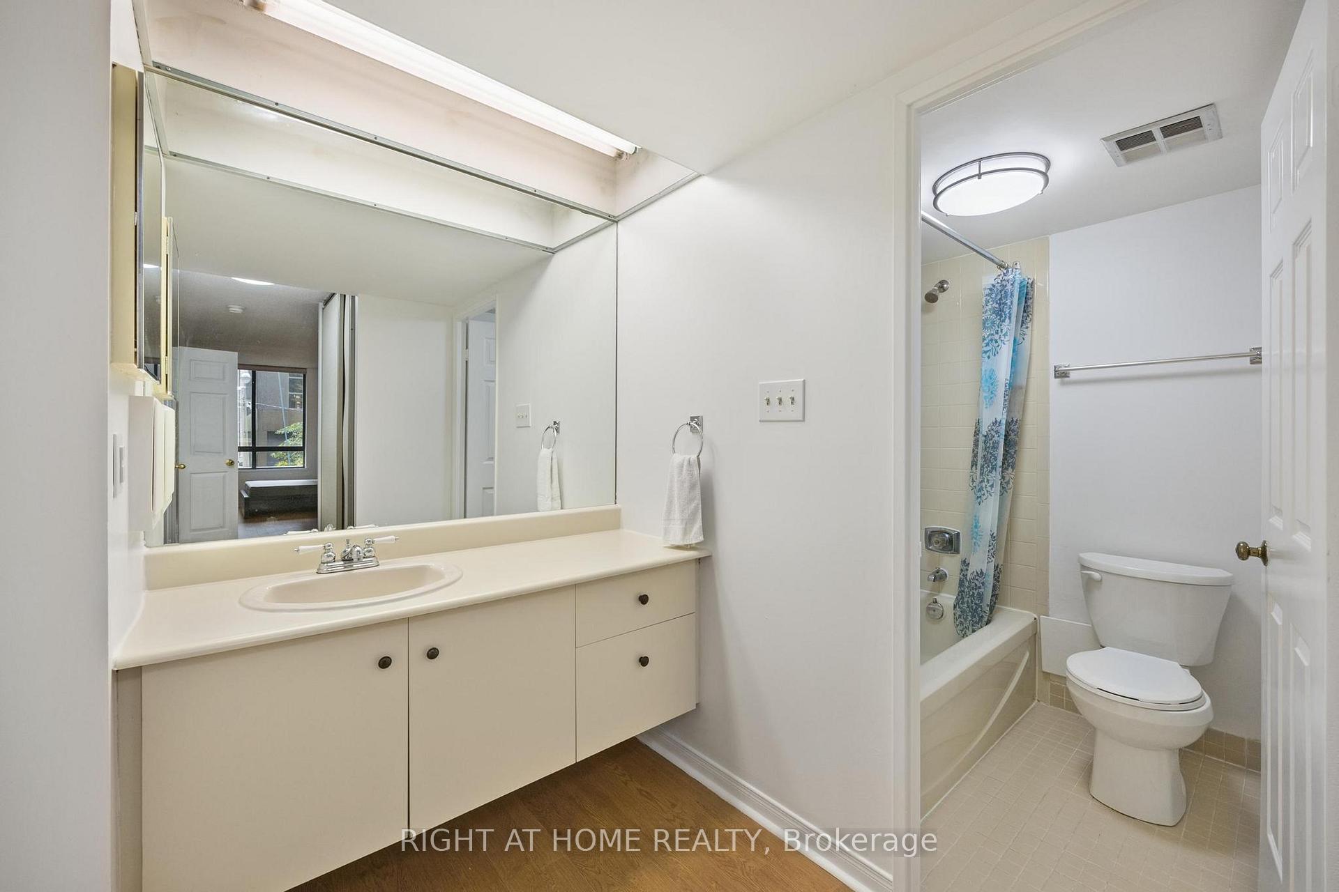 Photo 7 of Unit 206A, 280 Simcoe Street, Toronto, Kensington-Chinatown — HOMEH