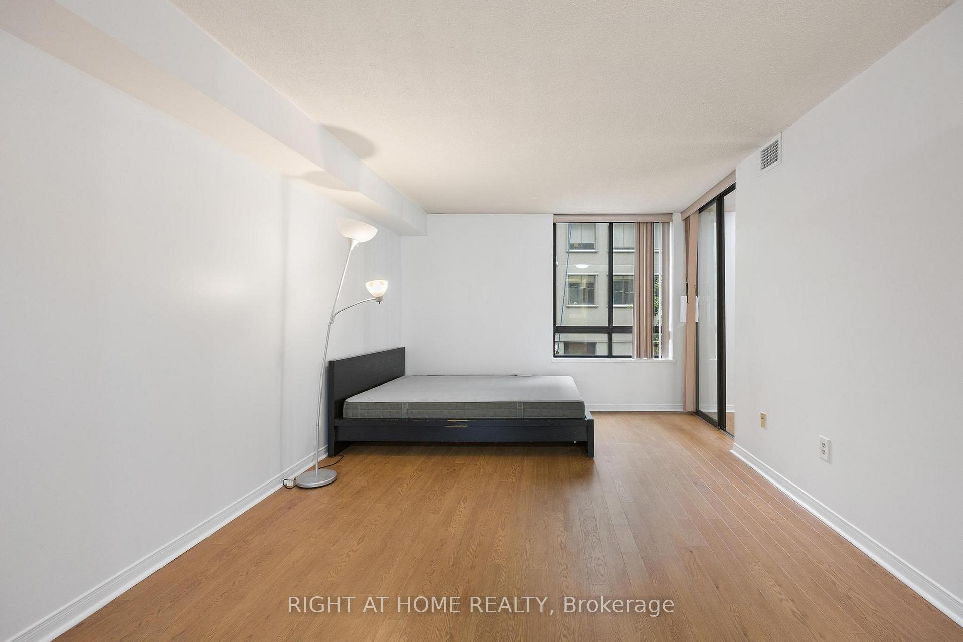 Photo 10 of Unit 206A, 280 Simcoe Street, Toronto, Kensington-Chinatown — HOMEH
