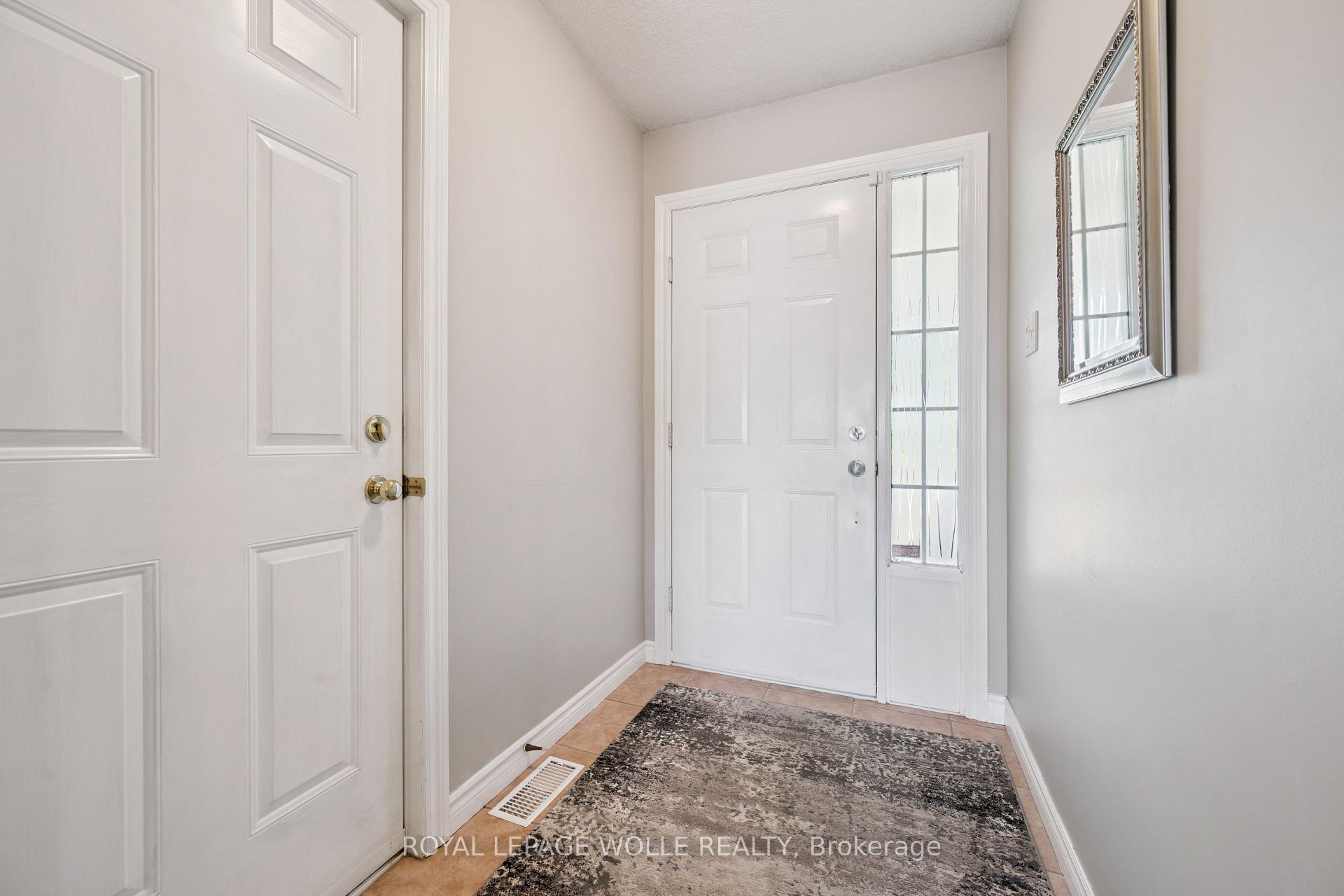 Photo 6 of 187 Westchester Drive, Waterloo — HOMEH