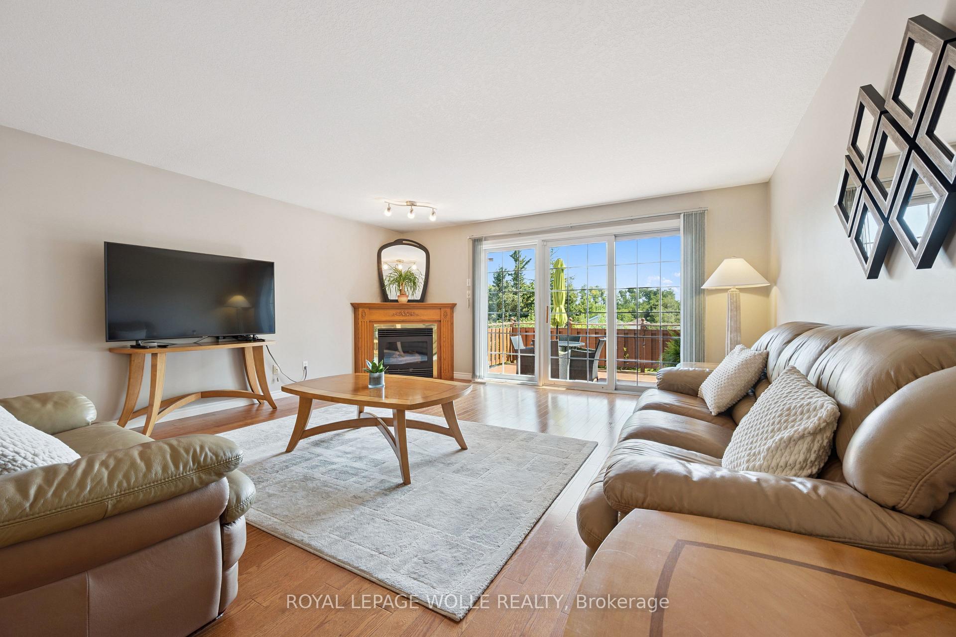 Photo 9 of 187 Westchester Drive, Waterloo — HOMEH