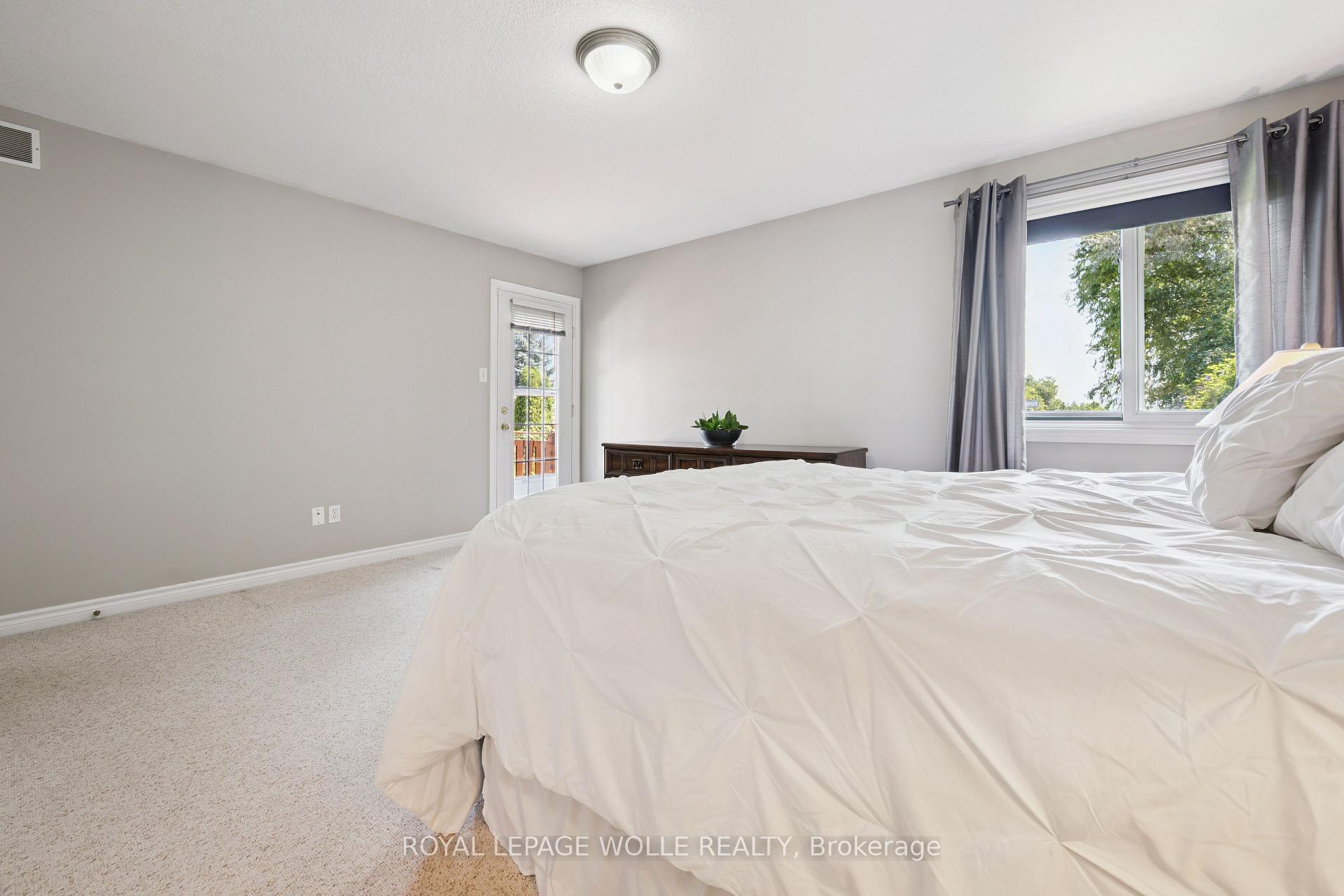 Photo 20 of 187 Westchester Drive, Waterloo — HOMEH