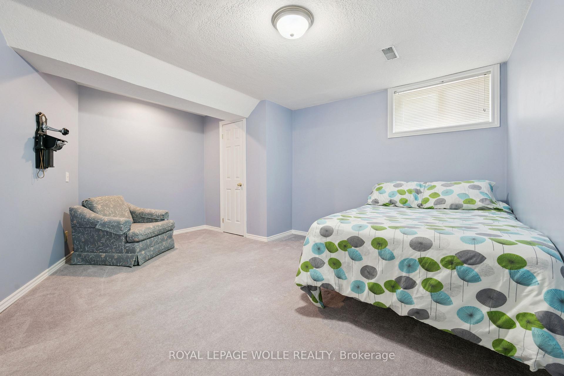 Photo 27 of 187 Westchester Drive, Waterloo — HOMEH