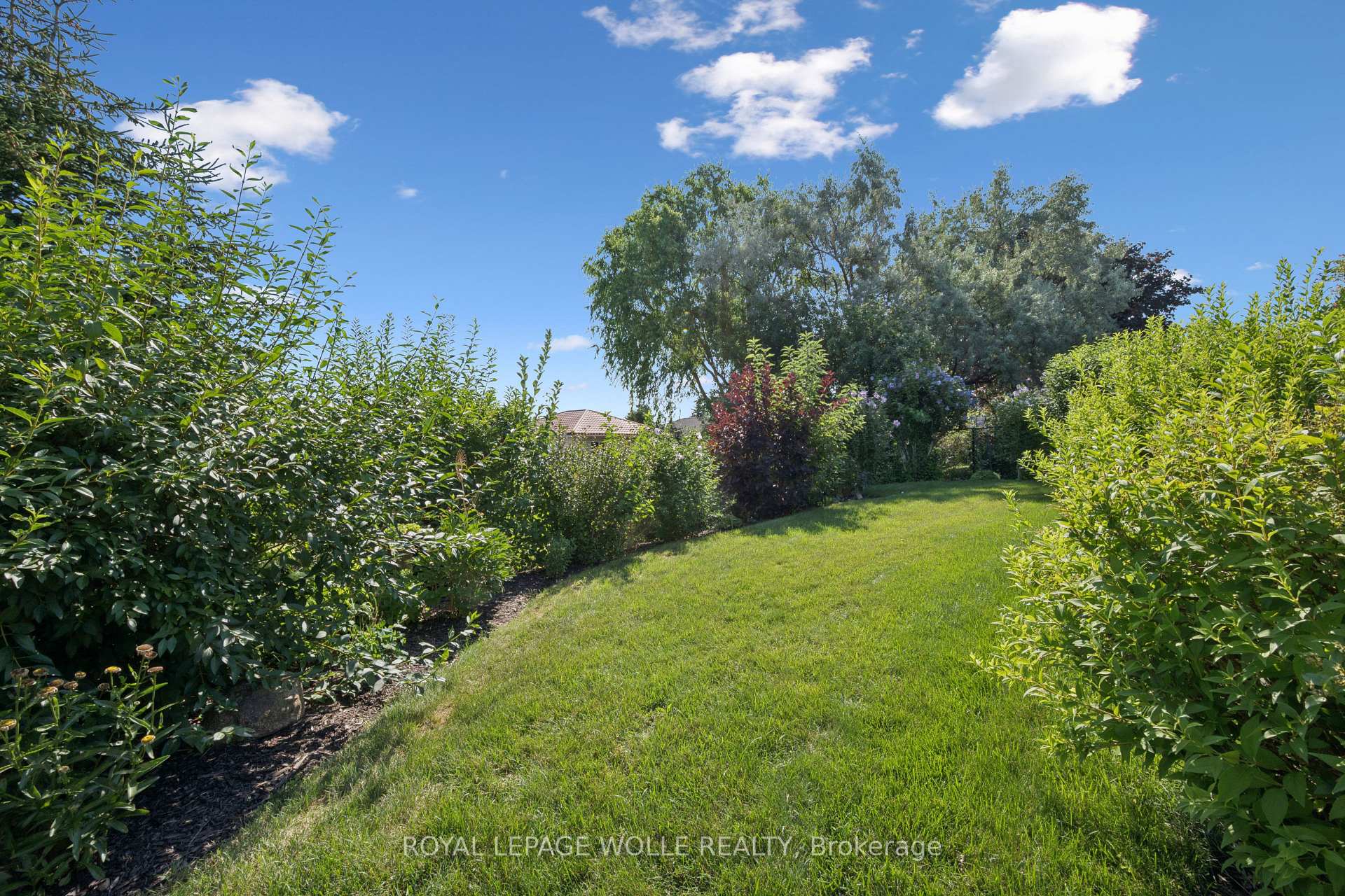 Photo 34 of 187 Westchester Drive, Waterloo — HOMEH