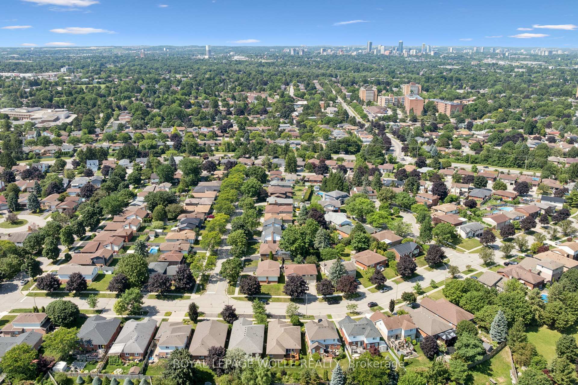 Photo 40 of 187 Westchester Drive, Waterloo — HOMEH