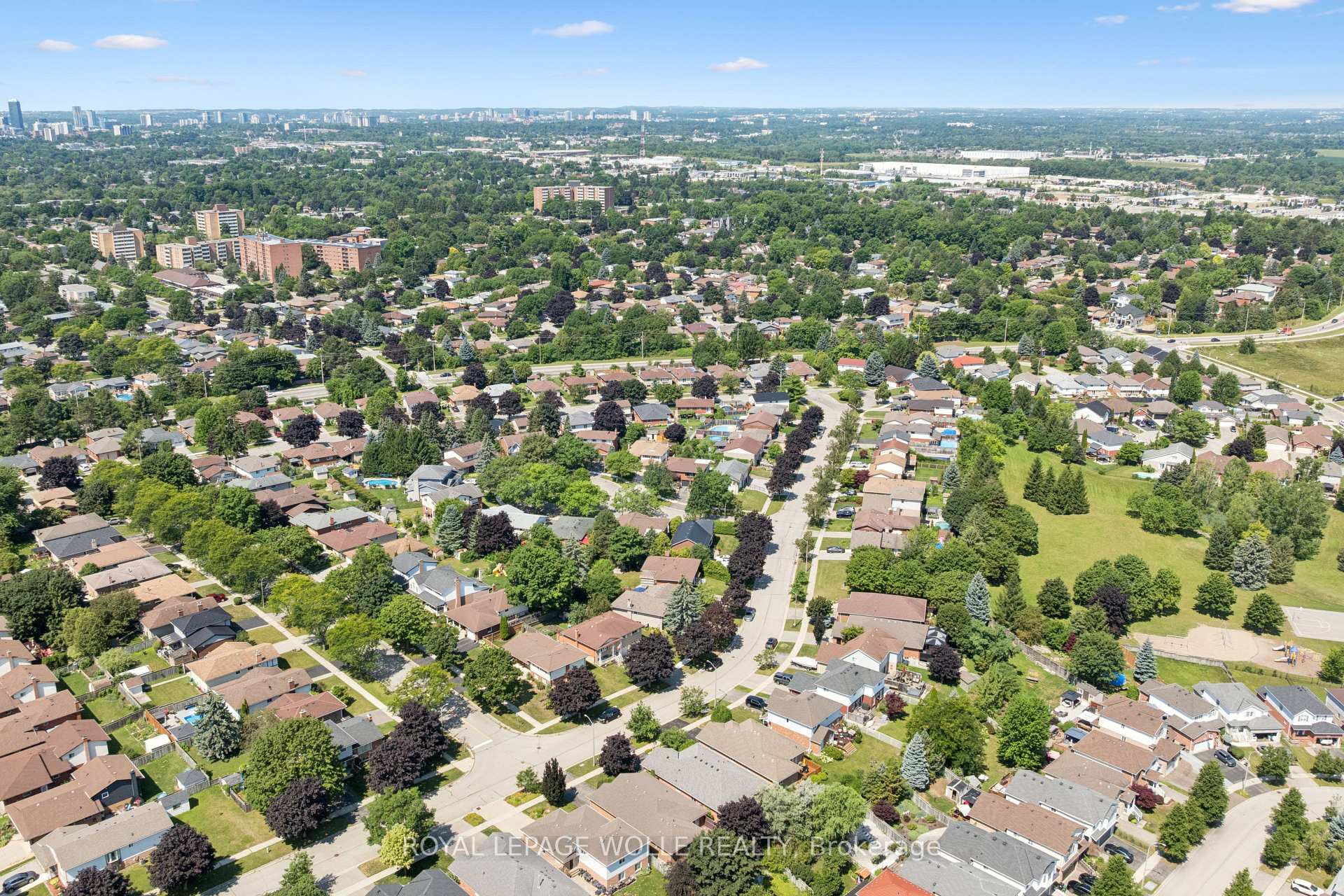 Photo 42 of 187 Westchester Drive, Waterloo — HOMEH