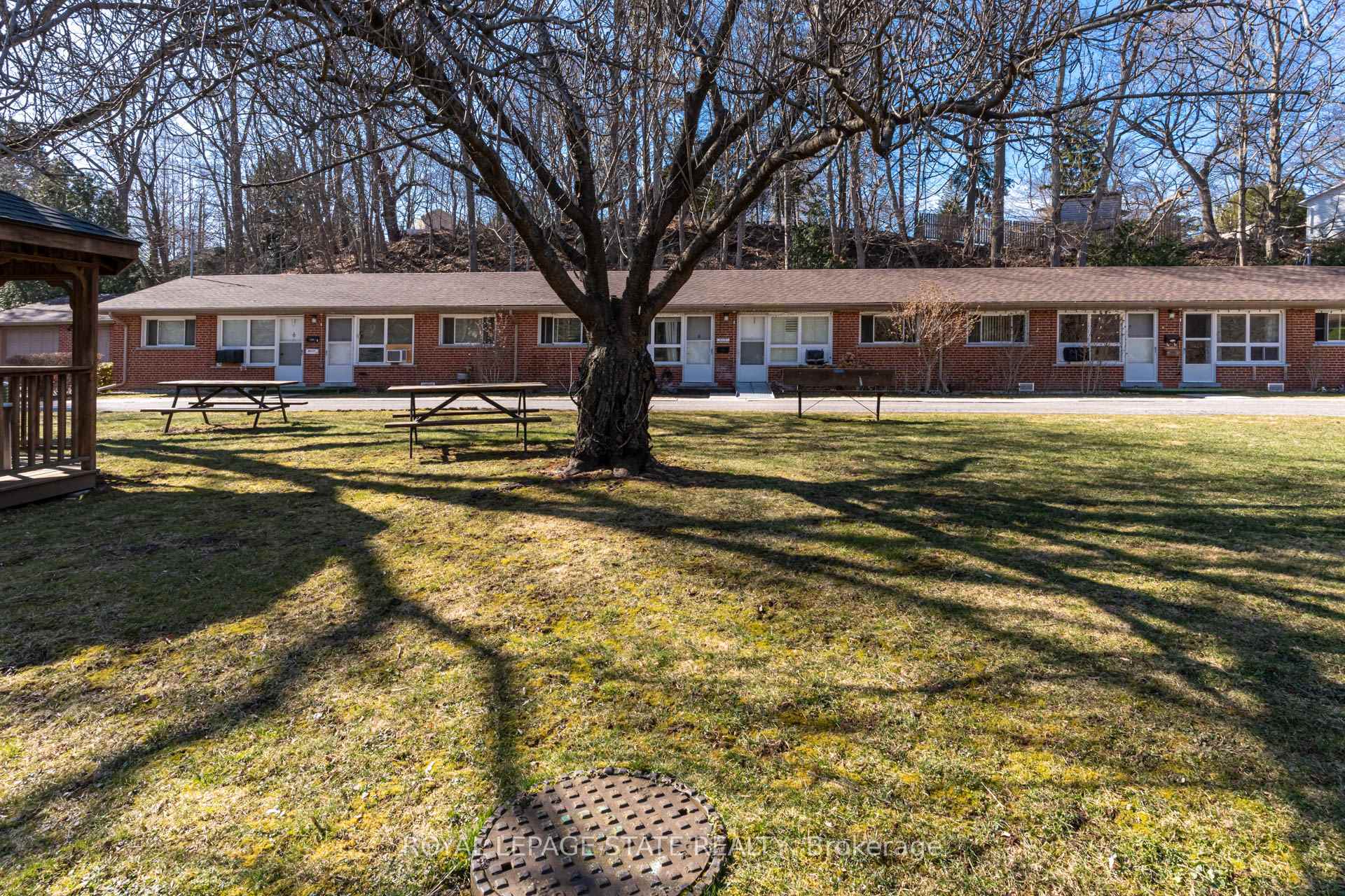 Photo 15 of 50 Creighton Road, Hamilton, Dundas — HOMEH