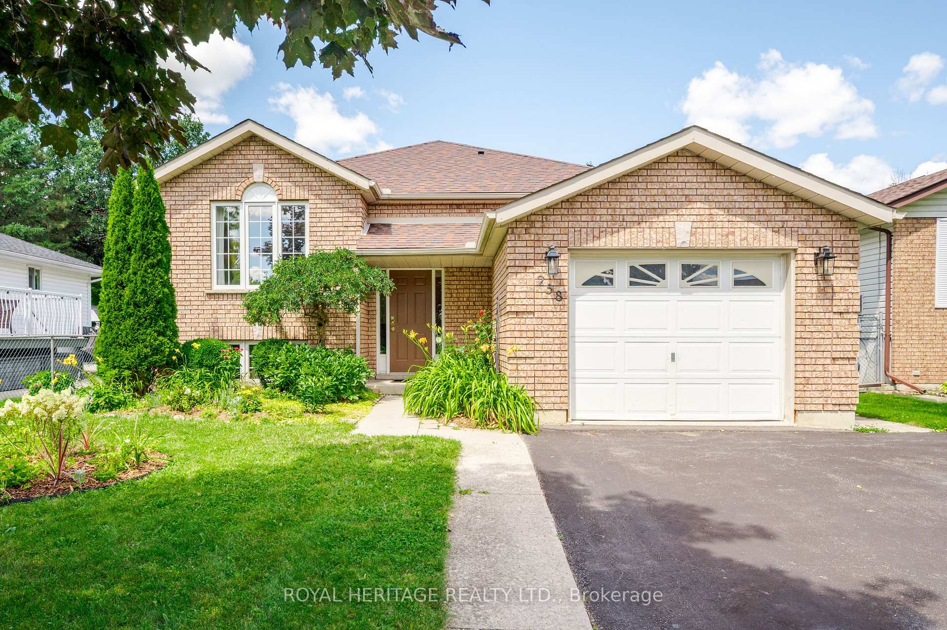 Photo 4 of 258 Franmor Drive, Peterborough, Ashburnham Ward 4 — HOMEH
