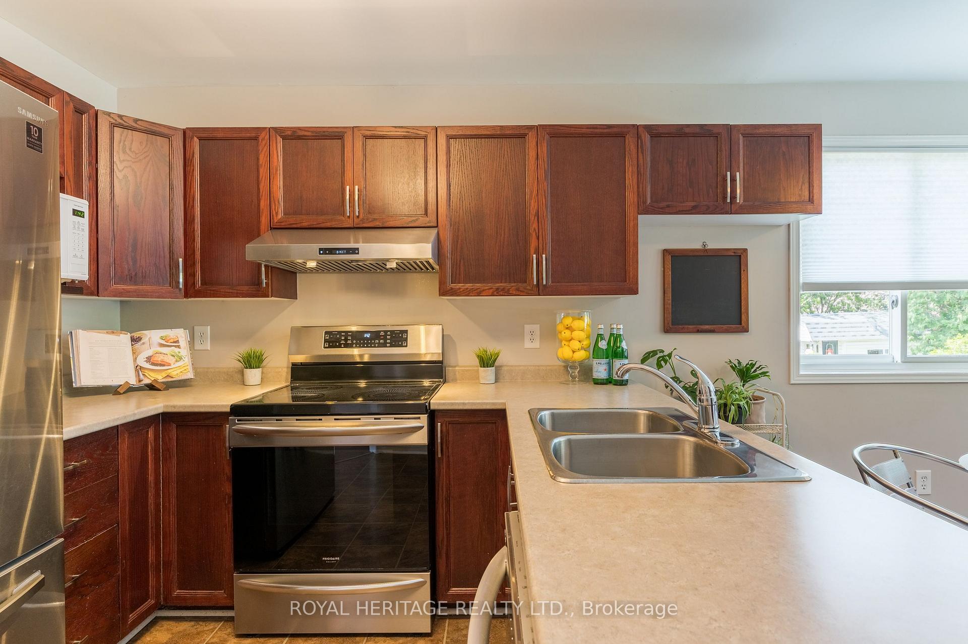 Photo 61 of 258 Franmor Drive, Peterborough, Ashburnham Ward 4 — HOMEH
