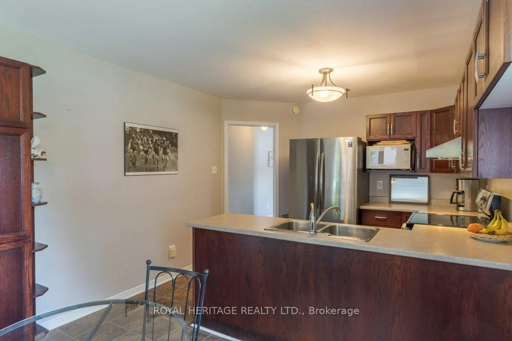 Photo 10 of 258 Franmor Drive, Peterborough, Ashburnham Ward 4 — HOMEH